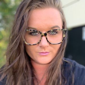 Meet your Posher, Kellsey